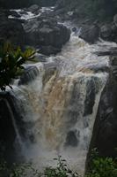 Chute Andriamamovoka (waterfall) on the Namorona River